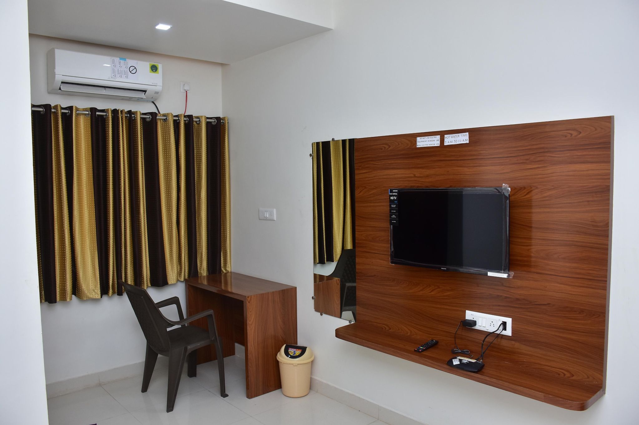 STANDARD AC ROOM