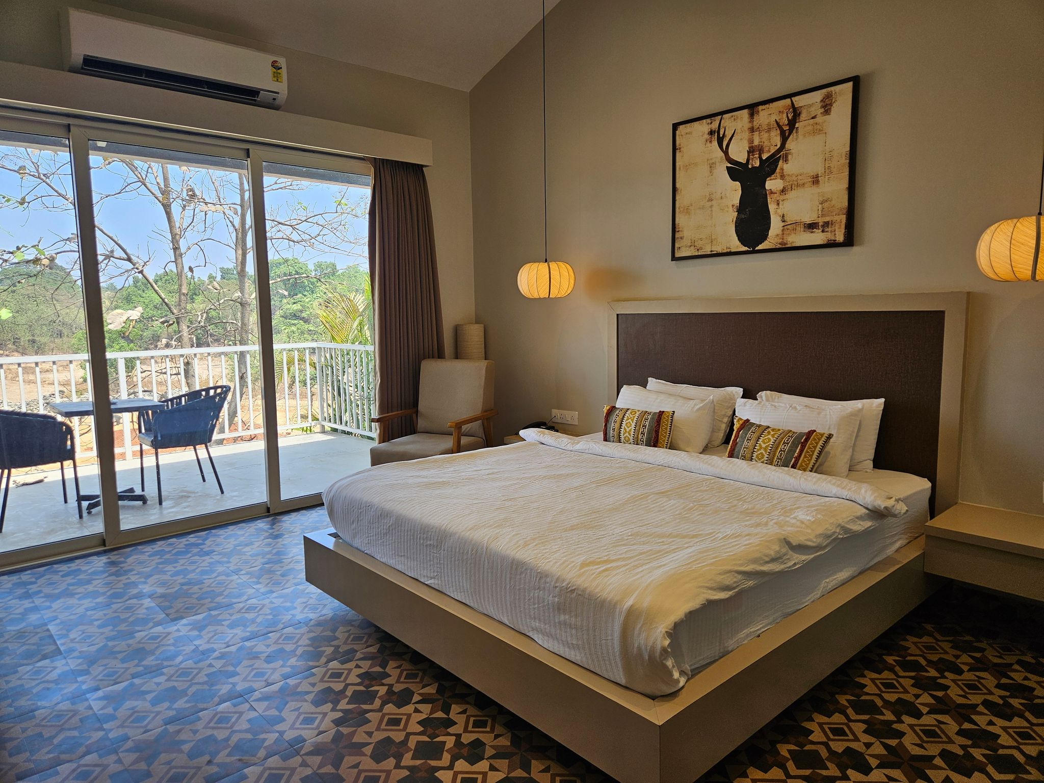 River Estates Luxury Resort and Spa Premier River View Room With Balcony 4