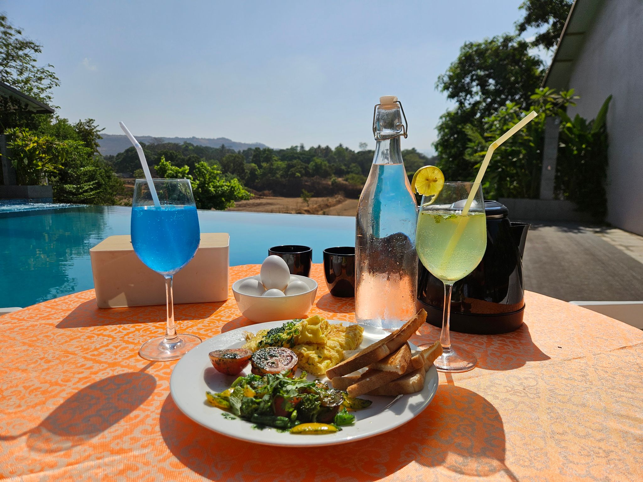 Food & Dining