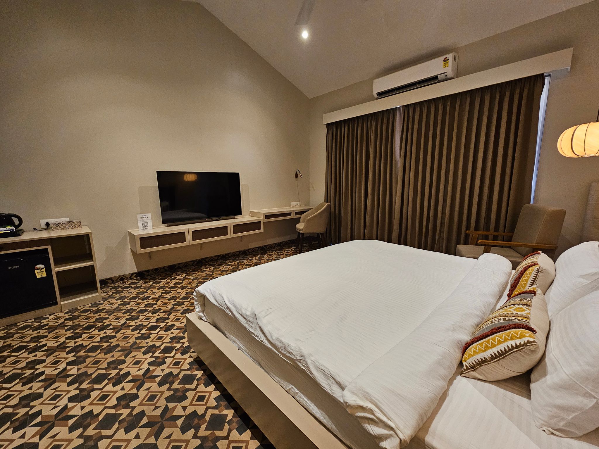 River Estates Luxury Resort and Spa Premier River View Room With Balcony 3