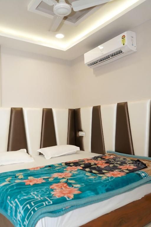 Pleasure Ujjain Deluxe Room 4