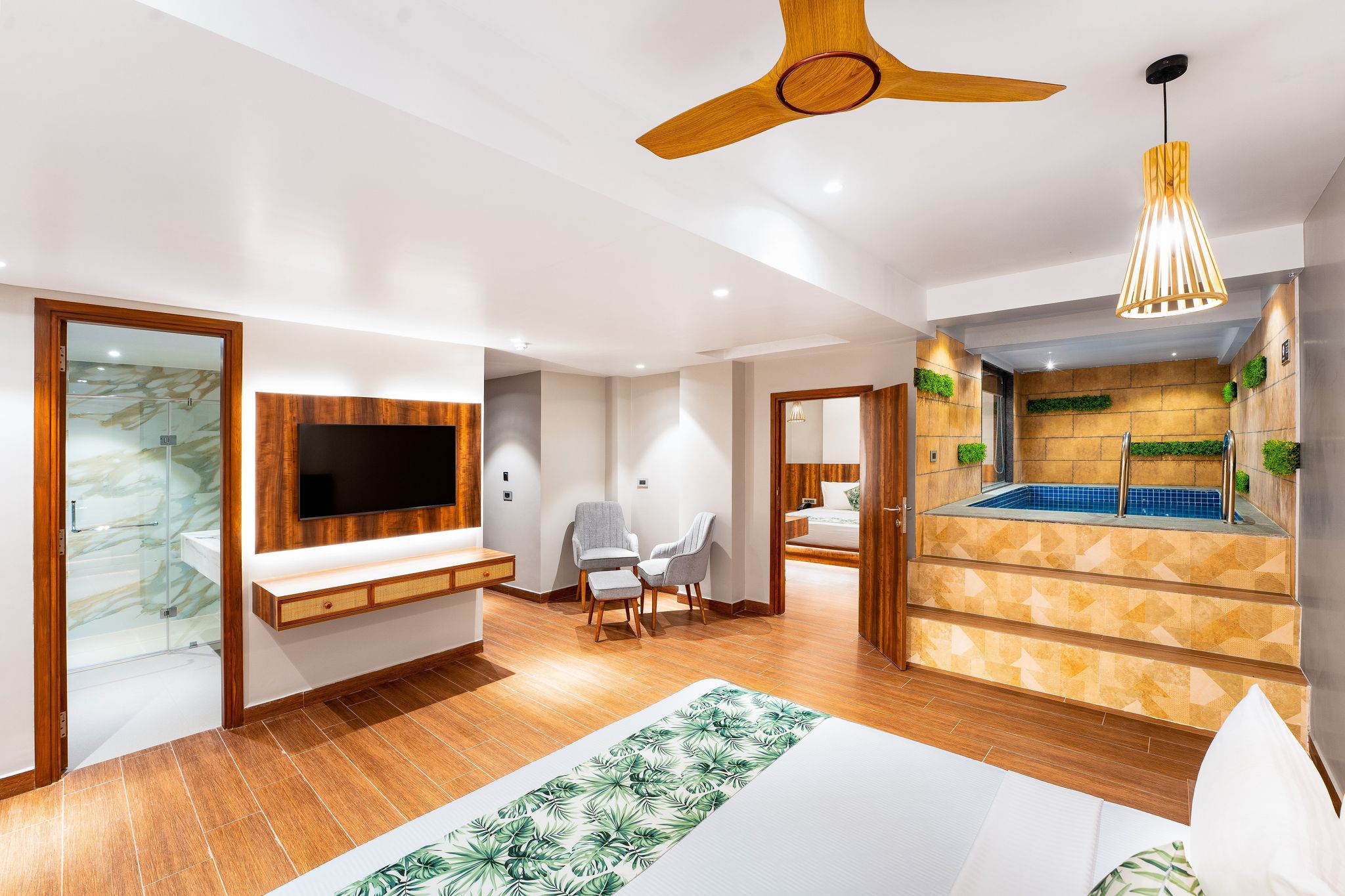  2 Bedroom Suite with Plunge Pool  