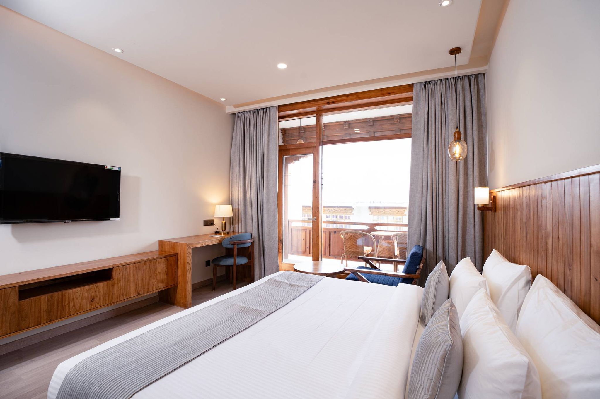 Deluxe room with balcony