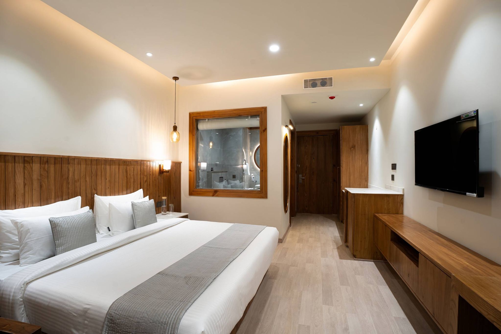 Deluxe room with Bay window