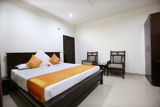 Hotel Umed Grand Deluxe Room 6