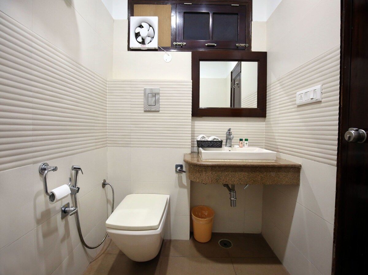 Hotel Umed Grand Deluxe Room 7