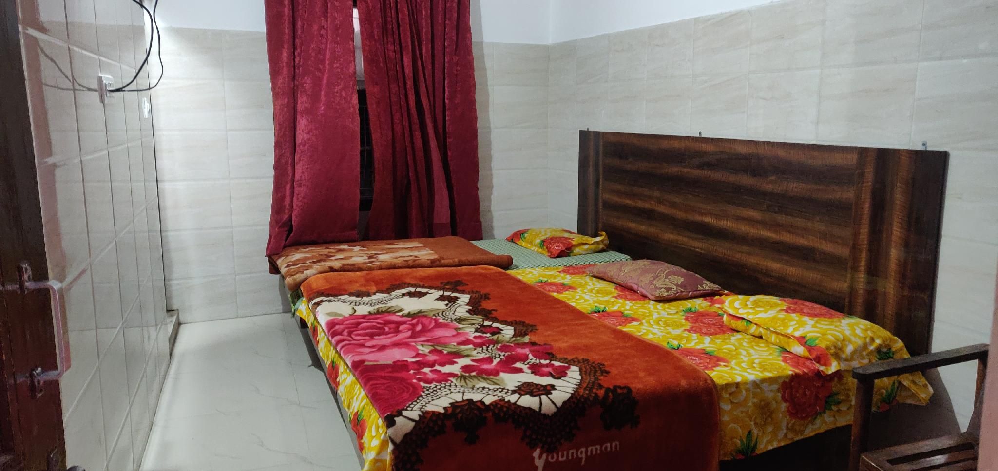Triple Bed Room