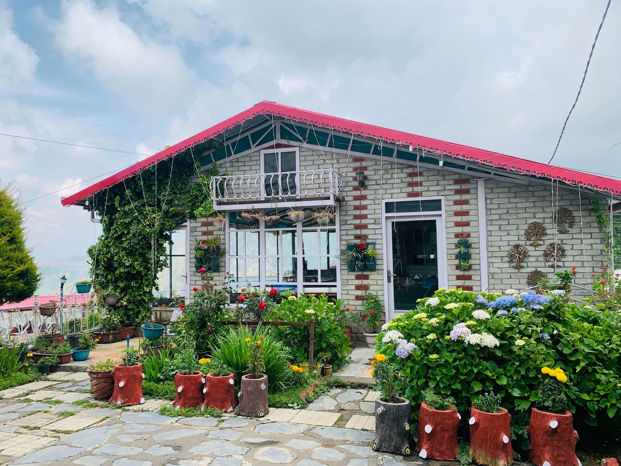 Viewtoria Resorts