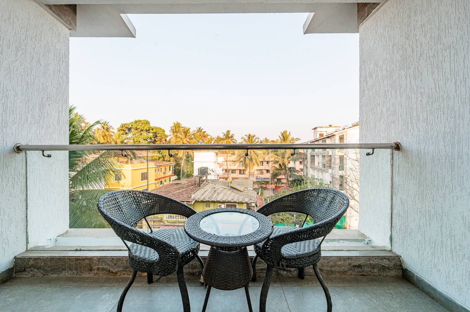Treebo Premium Rester Select Kings Court With Pool, Calangute Deluxe Double Room 3