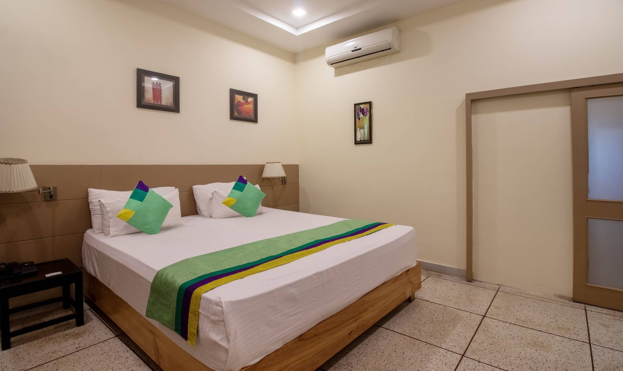 Treebo Megh Niwas - Jodhpur	 Standard Double or Twin Room