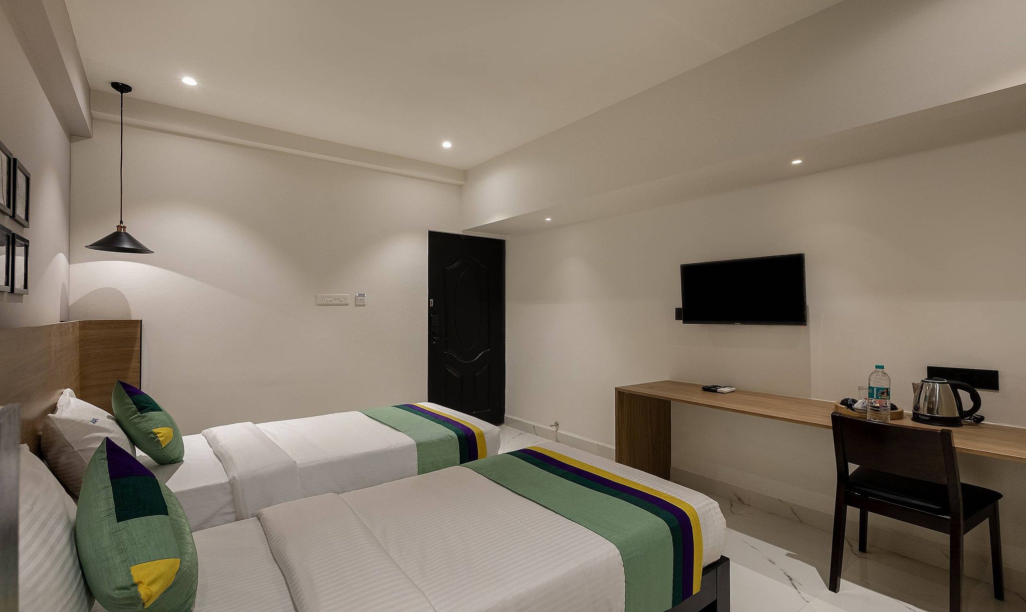Treebo Premium Vapr Ashok Nagar Deluxe Double or Twin Room 13