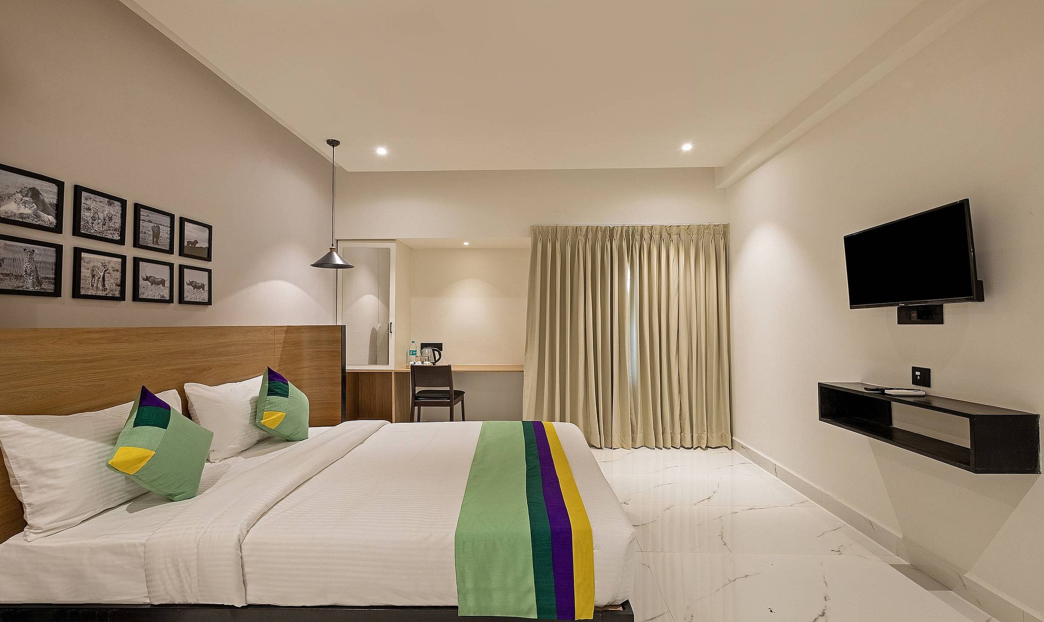 Treebo Premium Vapr Ashok Nagar Deluxe Double or Twin Room 6