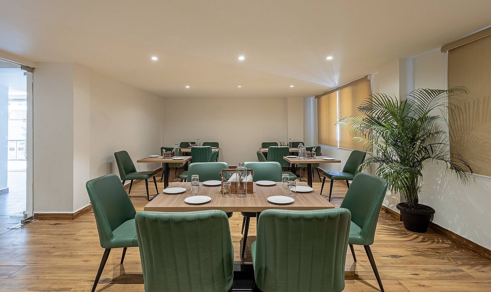 Food & Dining
