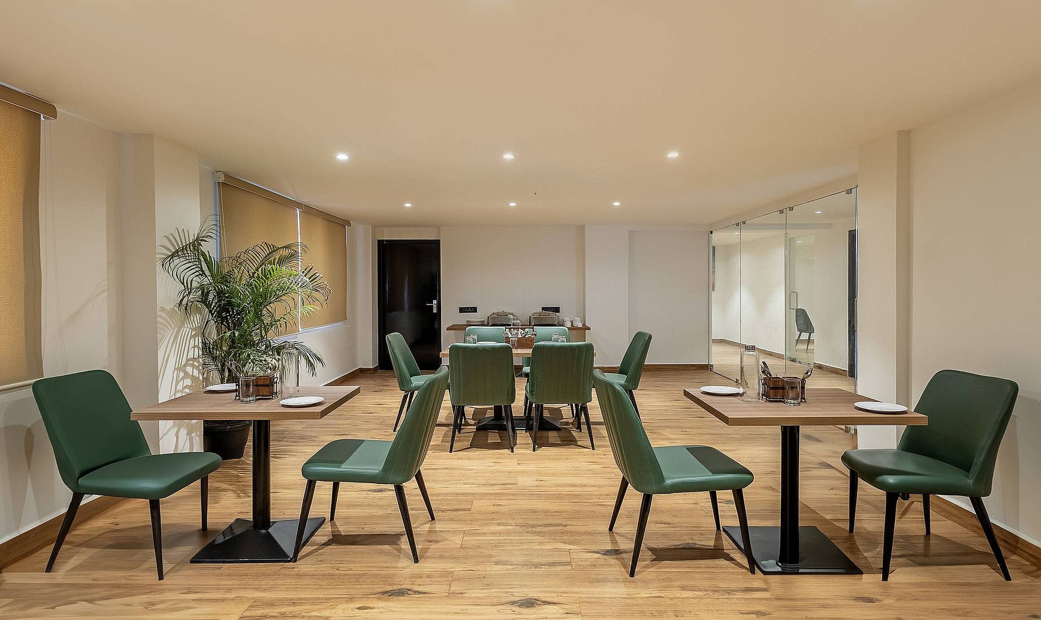 Food & Dining