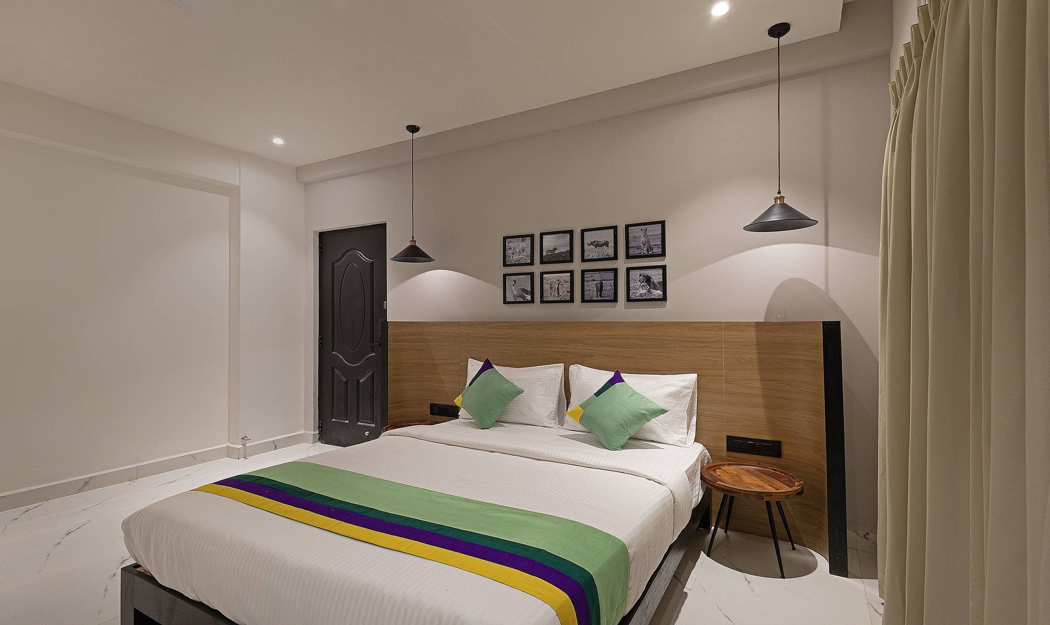 Treebo Premium Vapr Ashok Nagar Deluxe Double or Twin Room 8