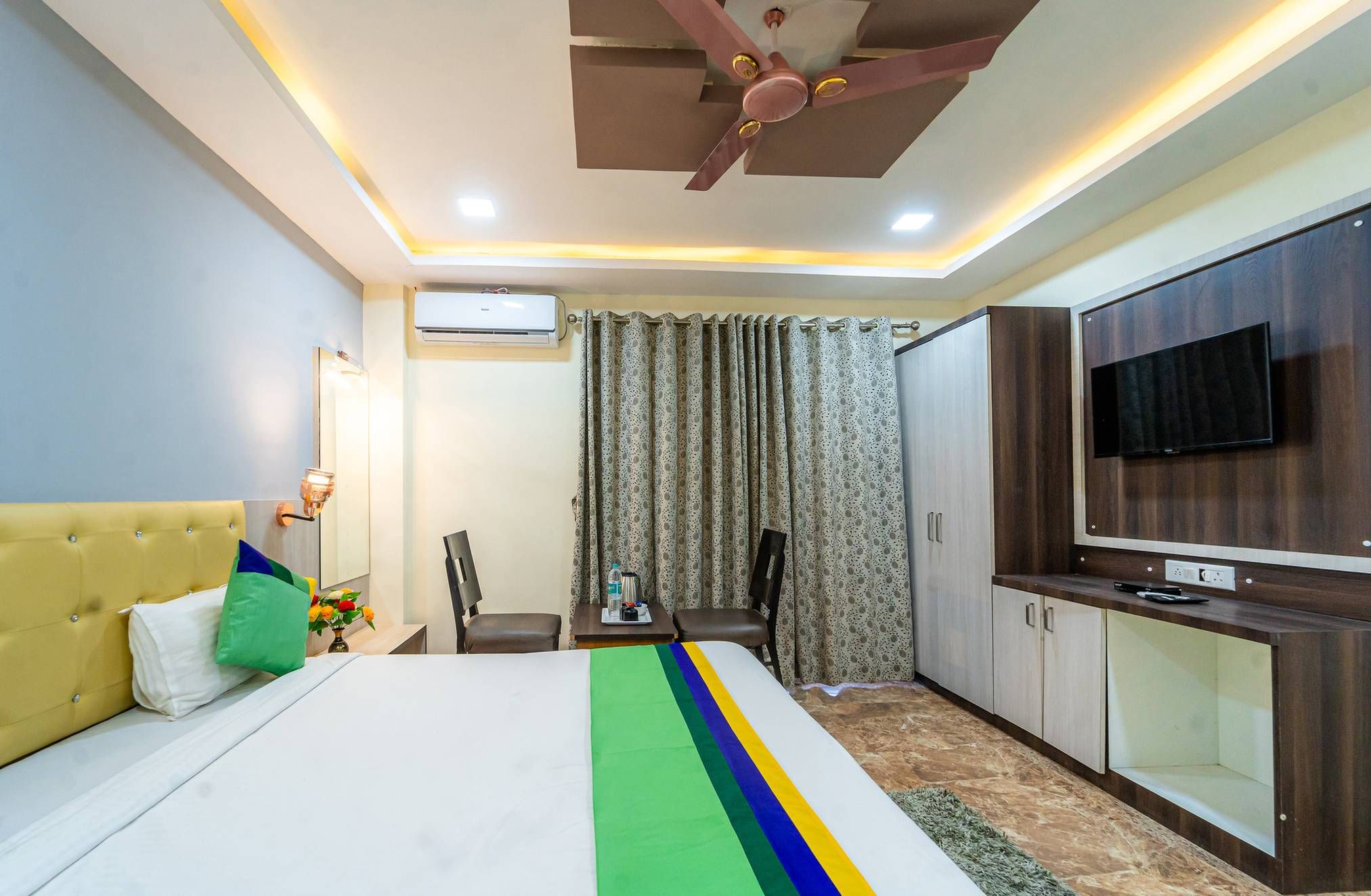 Treebo Seven Days, Mahabaleshwar Deluxe Double Room 9