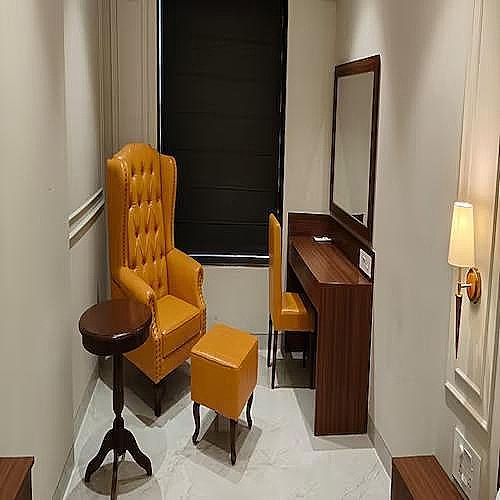 Magnus Nexstar Suites Deluxe Suite 4