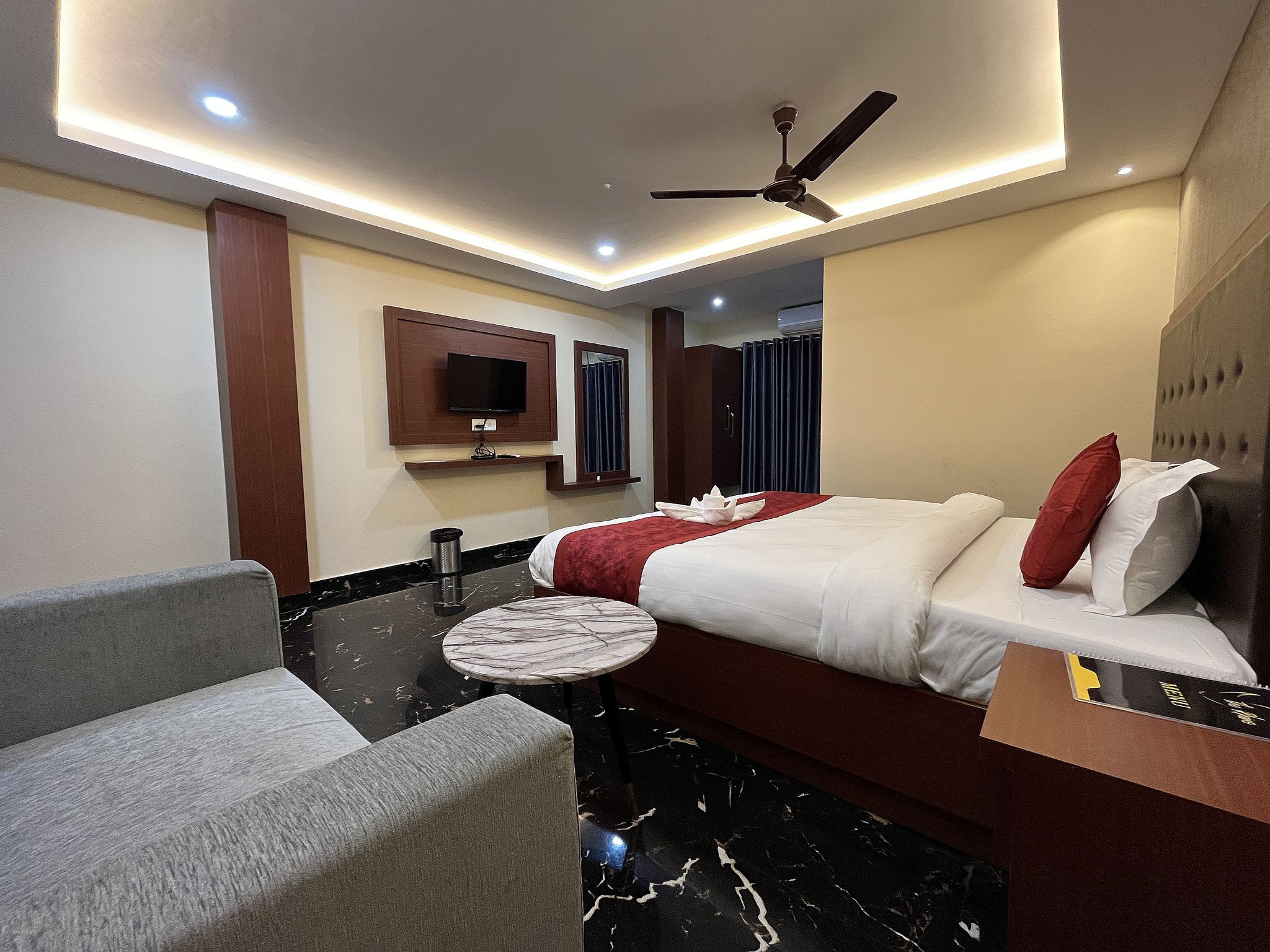 Premium Suite, City View