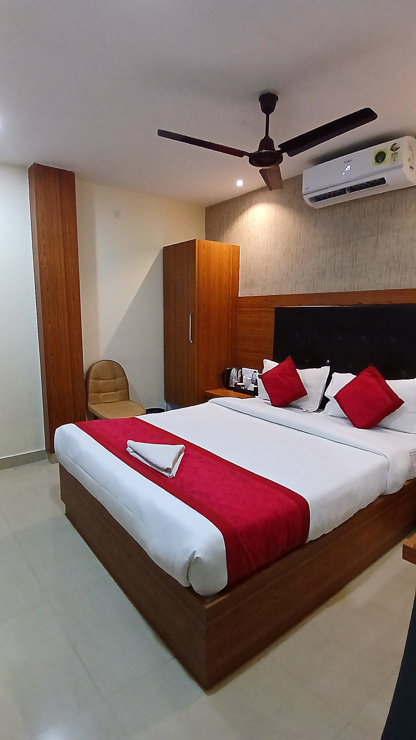 Standard Deluxe Room