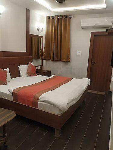 Deluxe Triple Bed Room