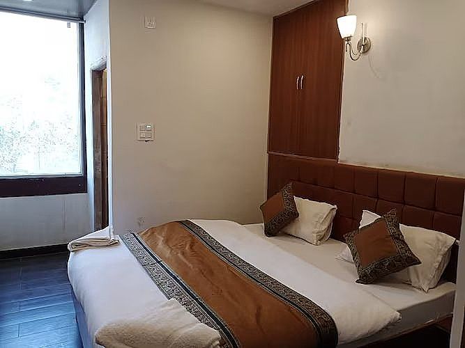 Classic Small Size Room