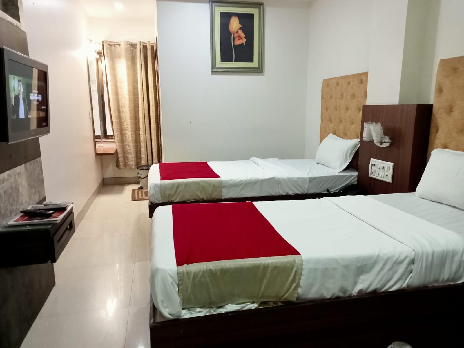 Ranjeet Hotel Executive Room 3