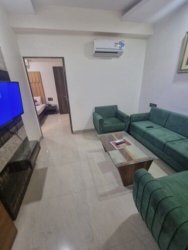 Ranjeet Hotel Grande Suite 3