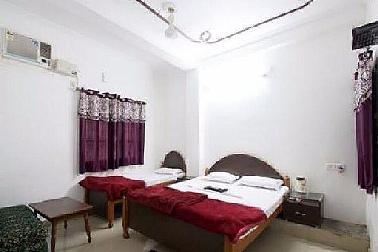 Triple Bed AC Room