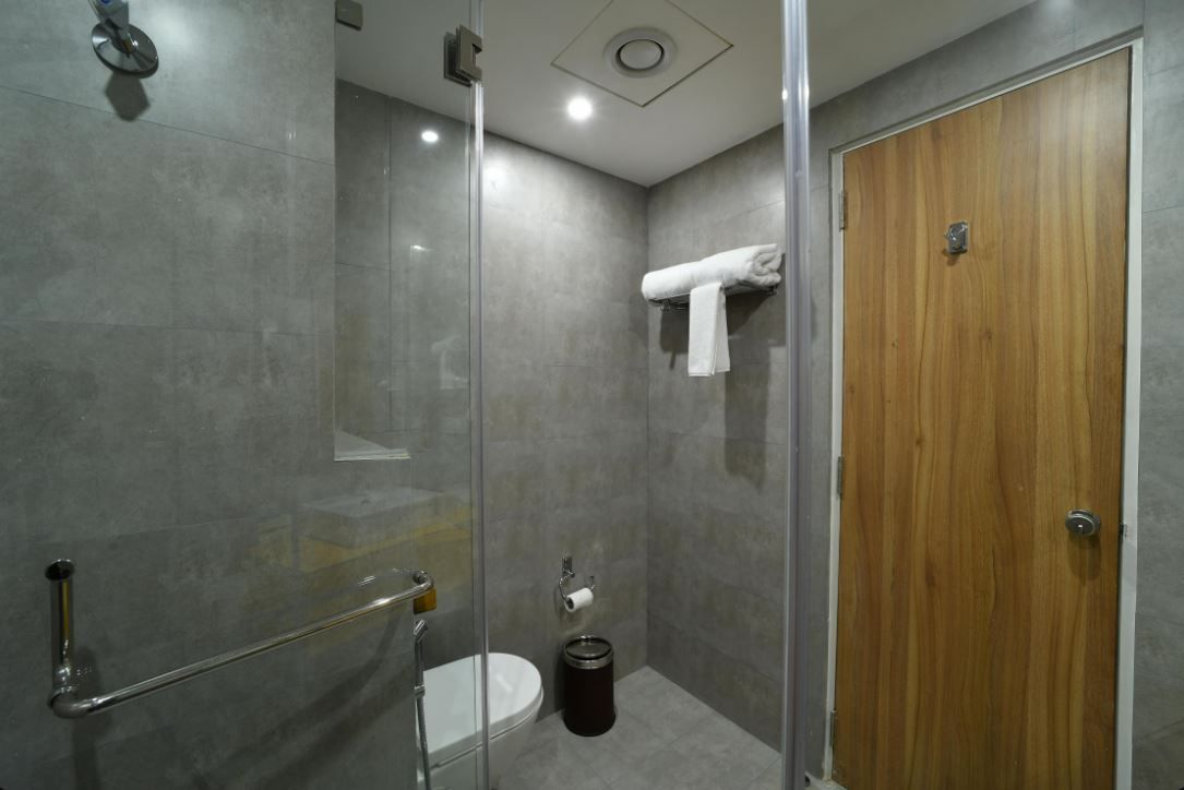 The President Hotel - Kumara Park Comfort Room 8