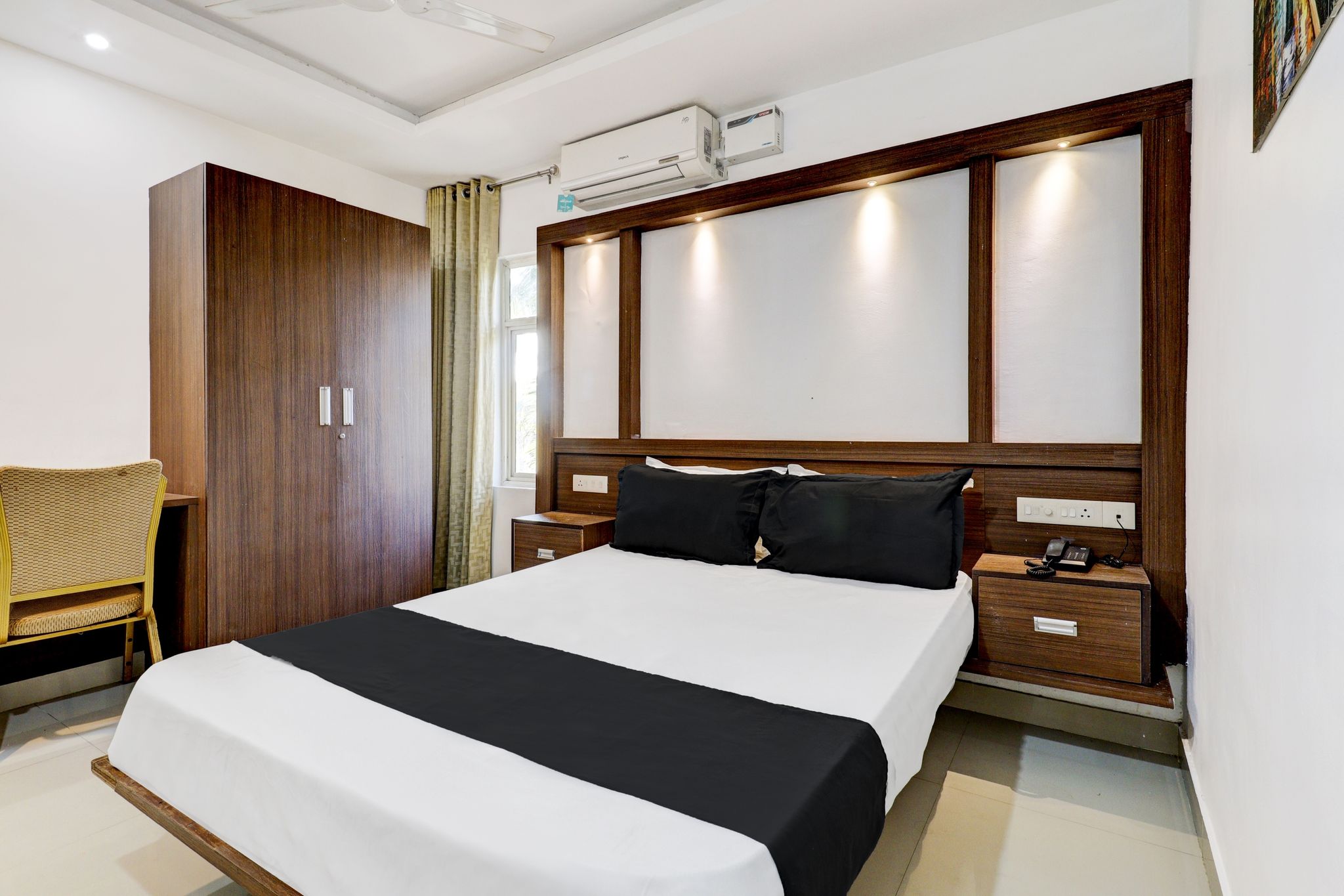 Super Hotel O Kazhakoottam Near AL SAJ Convention Centre Classic 3