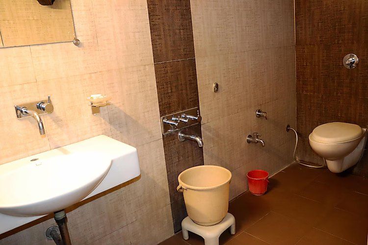  Hotel Excel Executive Deluxe Room 4