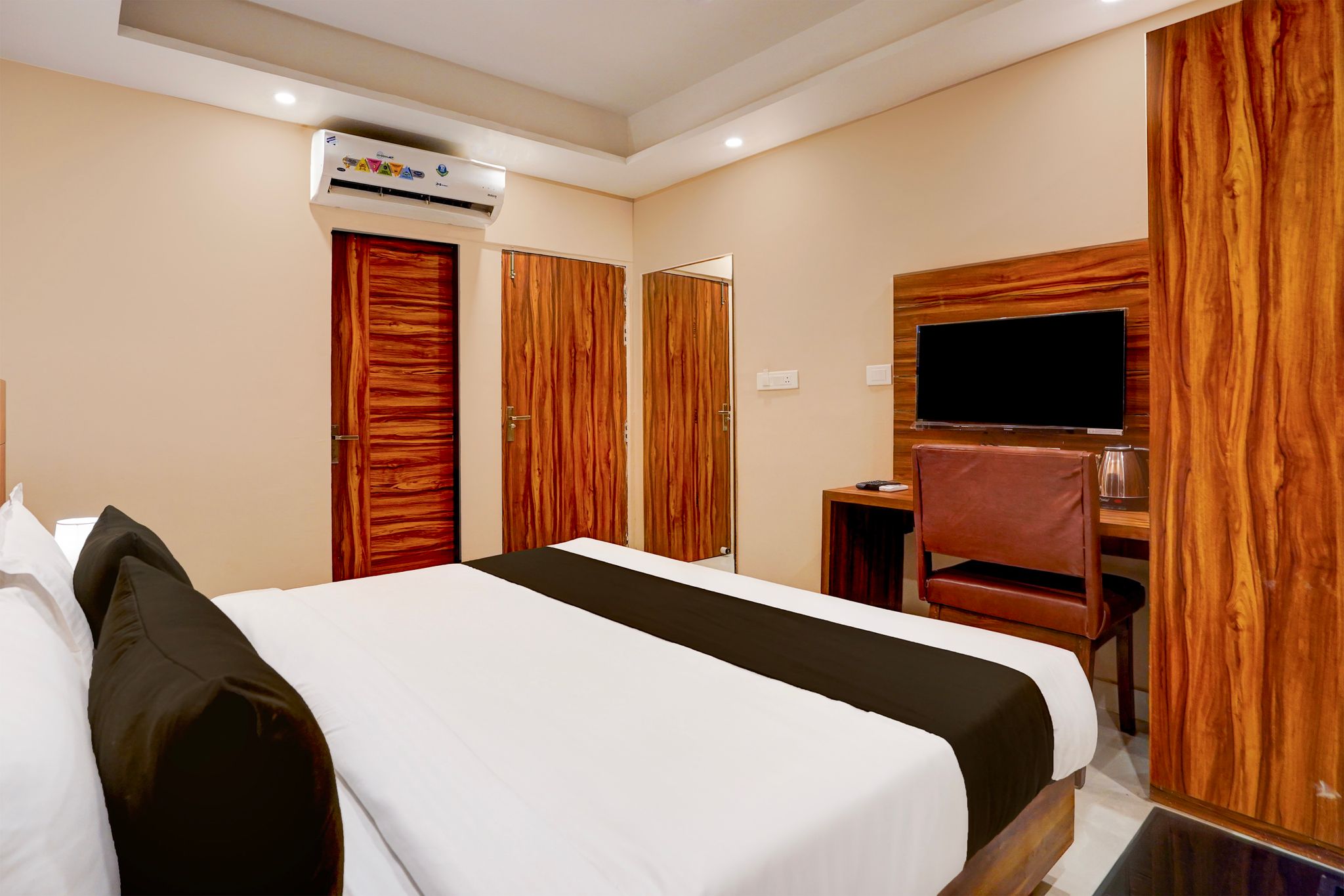 Super Townhouse Alwar Formerly Hotel Lindo Lugar Classic 8