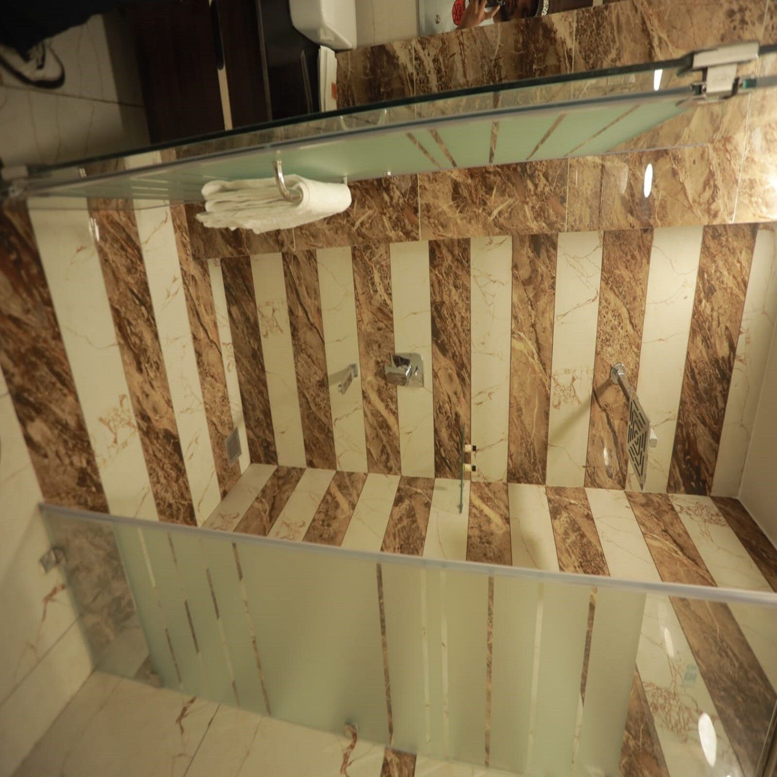 OVEL HOTEL (SKY VIEW) Standard Room 4