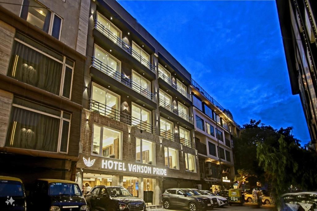 Main Image
