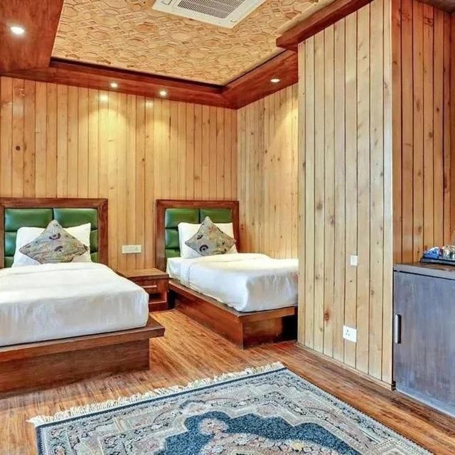 Presidential Interconnected Suite