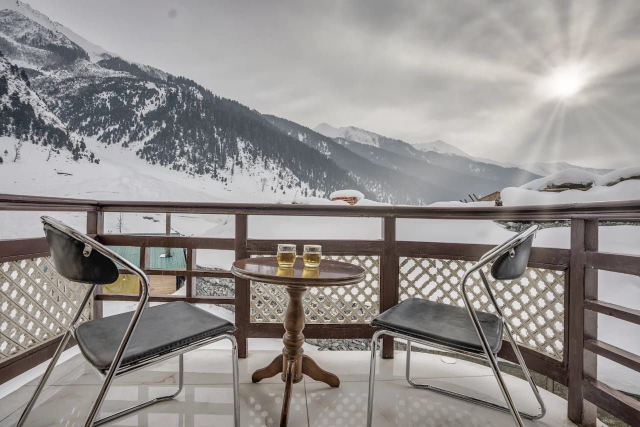 Premium Room with Balcony (River View)