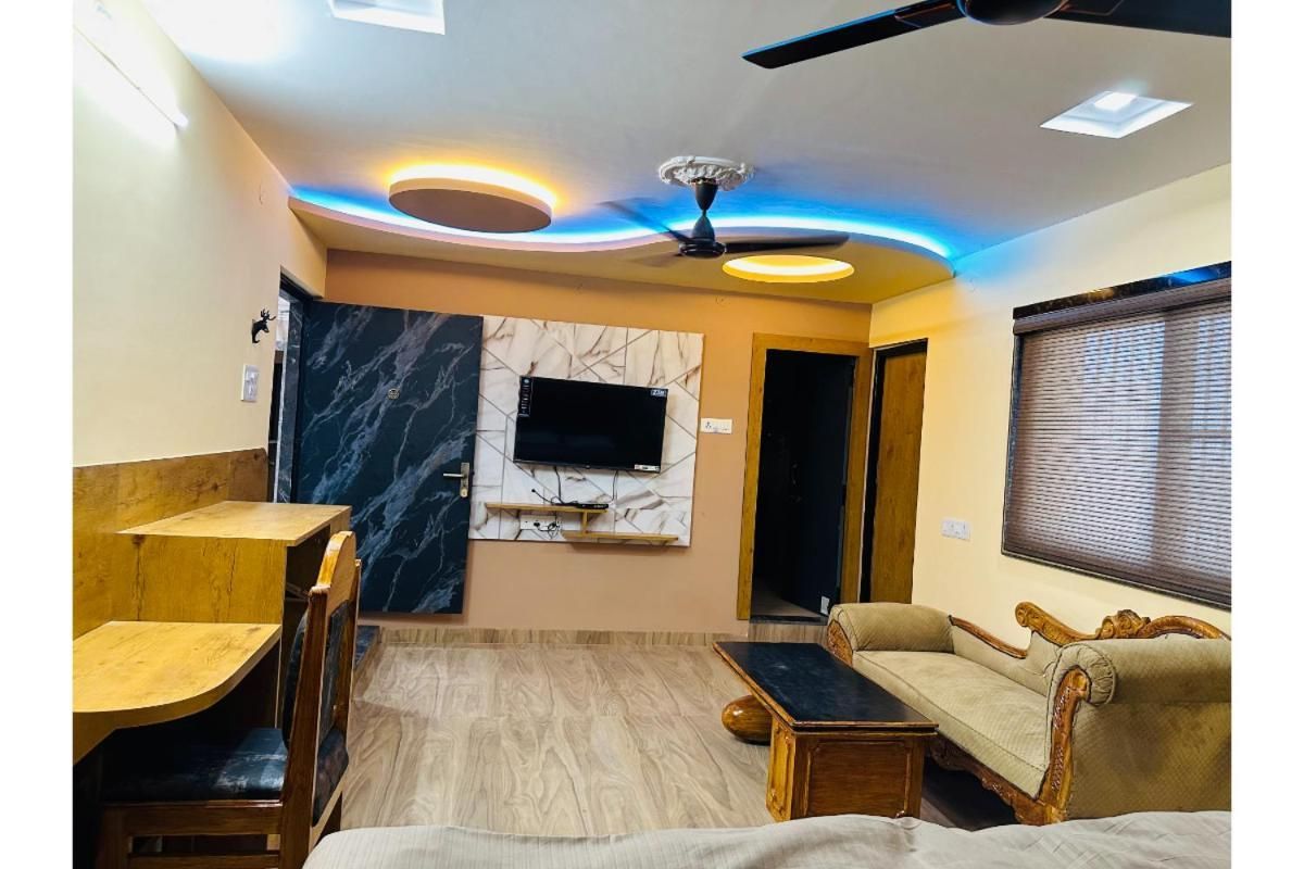 Hotel Ratan Double room 9