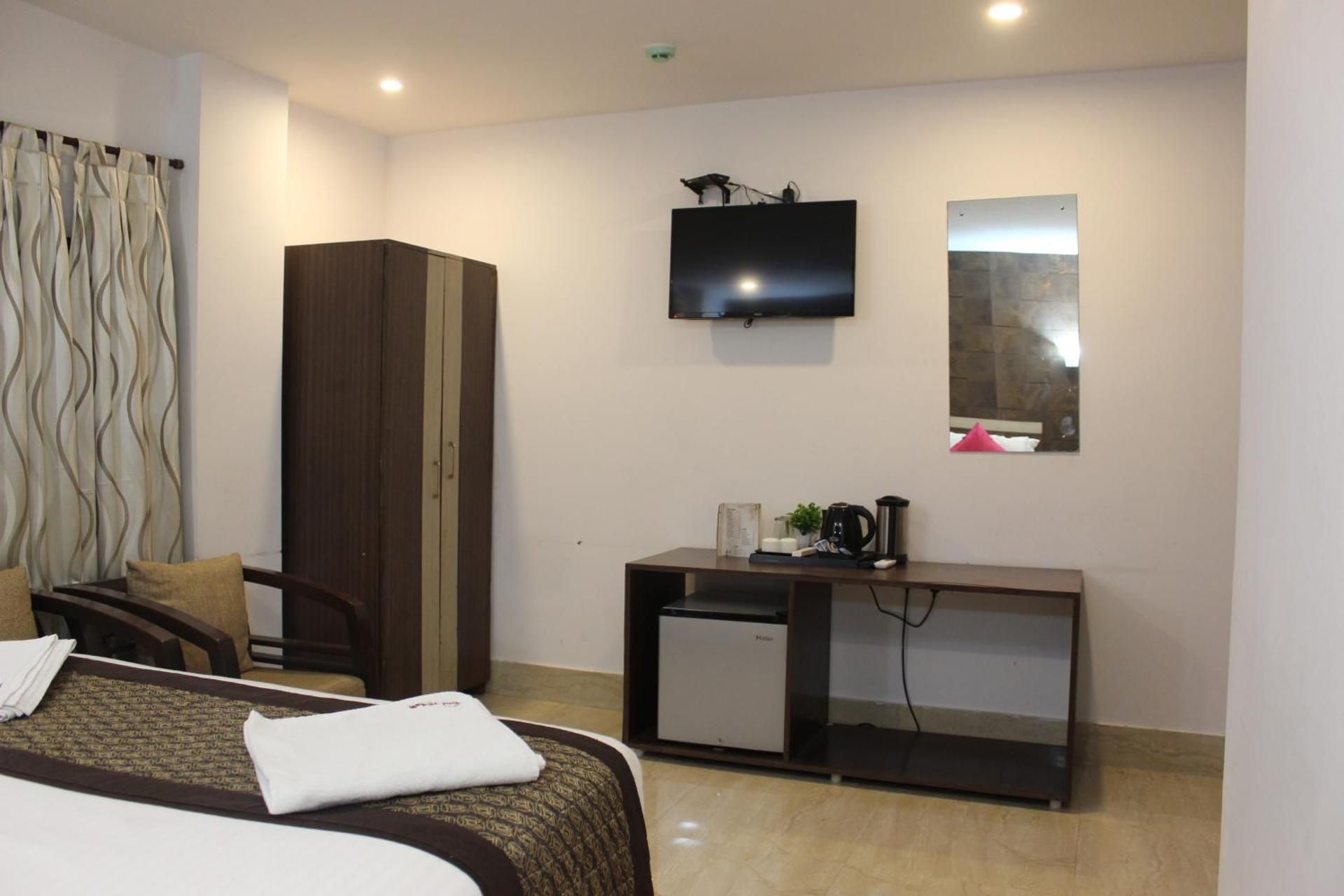 Deluxe Ac Room
