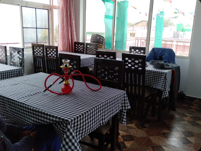 Food & Dining