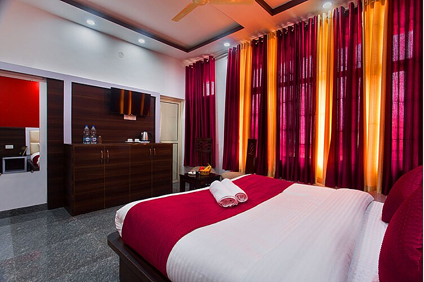 Hotel Naddi Mount View Standard Room ( Ground Floor) 4