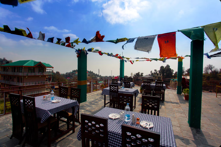 Food & Dining