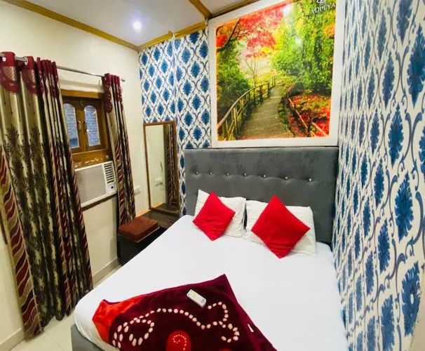 HOTEL ADITYA Deluxe Double AC 5