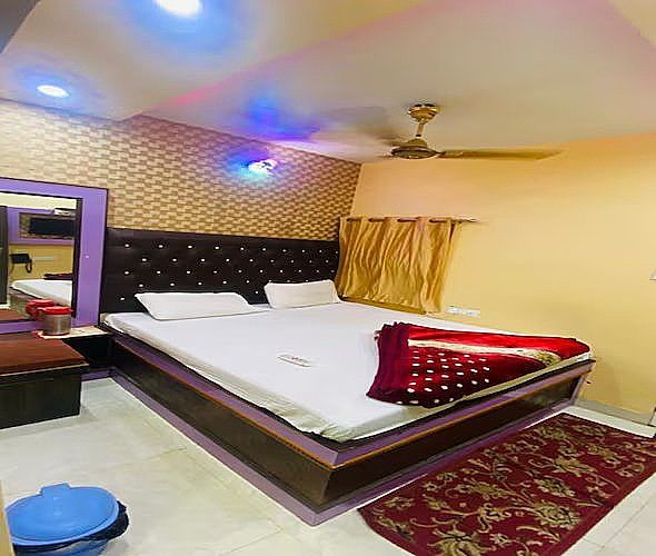 HOTEL ADITYA Deluxe Double AC 3