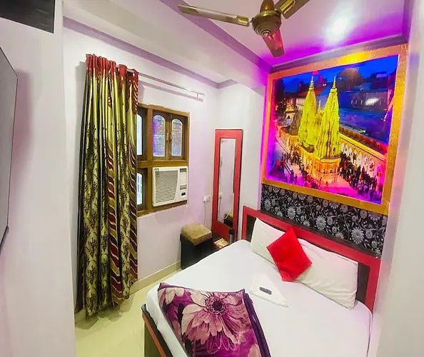 HOTEL ADITYA Deluxe Double AC 4