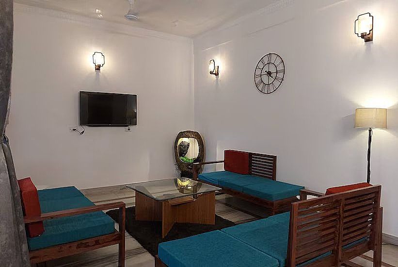Luxury Cottage by Itvara | 2 Bedrooms Near Ganges