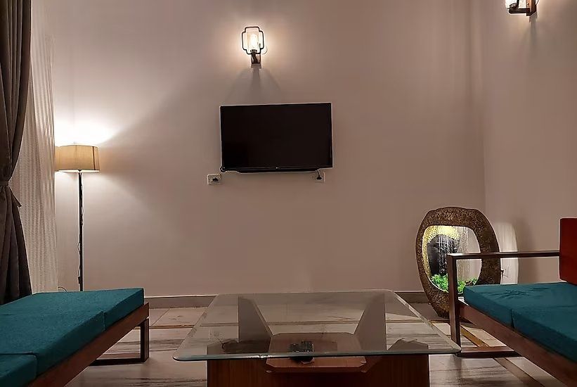 Luxury Cottage by Itvara | 2 Bedrooms Near Ganges