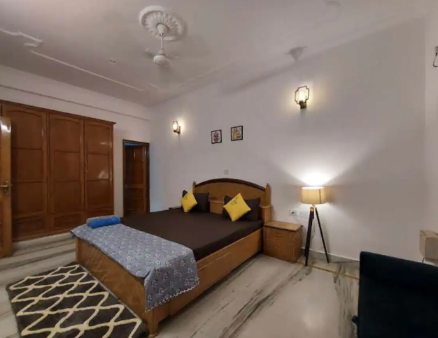 Luxury Cottage by Itvara | 2 Bedrooms Near Ganges