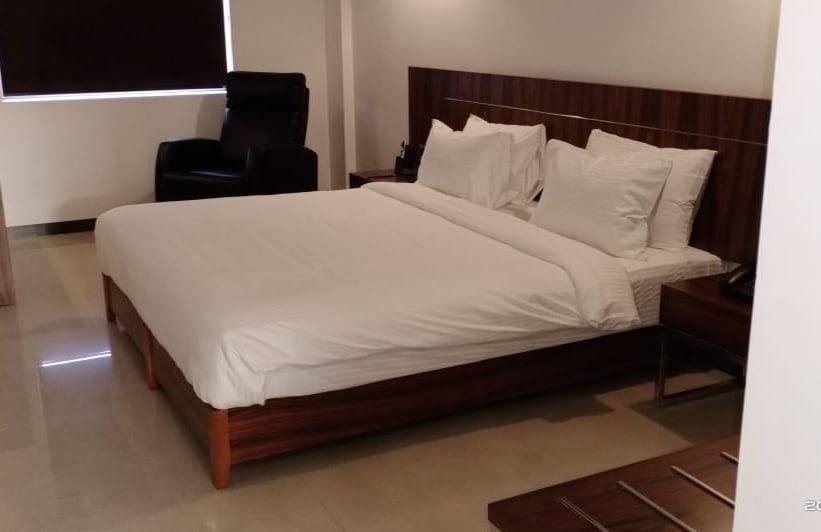 Hotel Silver Leaf Ankleshwar  Deluxe Room 2