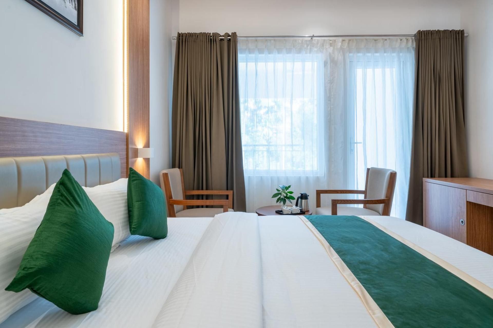 Deluxe King Suite