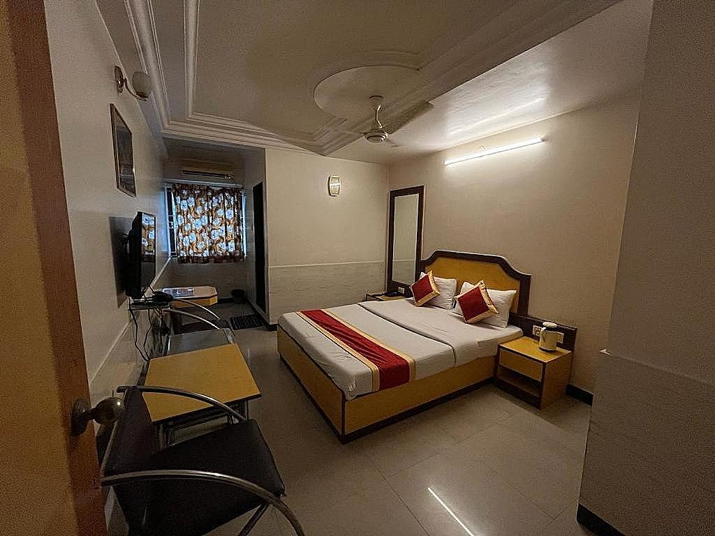 Hotel Gangasagar Deluxe Non AC Room